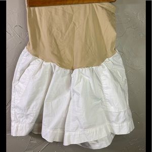 🌹Motherhood maternity white shorts in size L